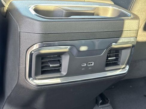 New 2026 GMC Sierra 1500 Elevation image 26