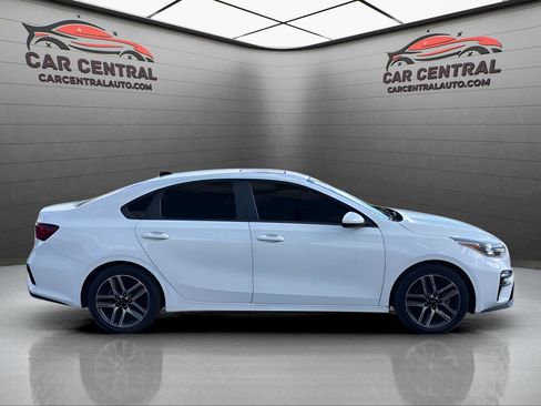 Used 2019 Kia Forte S w/ S Premium Package image 6