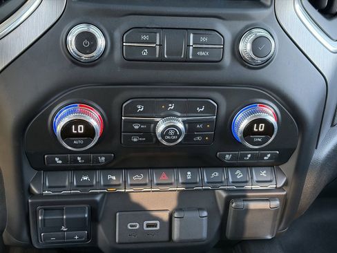 Certified 2022 GMC Sierra 1500 Denali w/ Denali Reserve Package AWD/4WD image 30