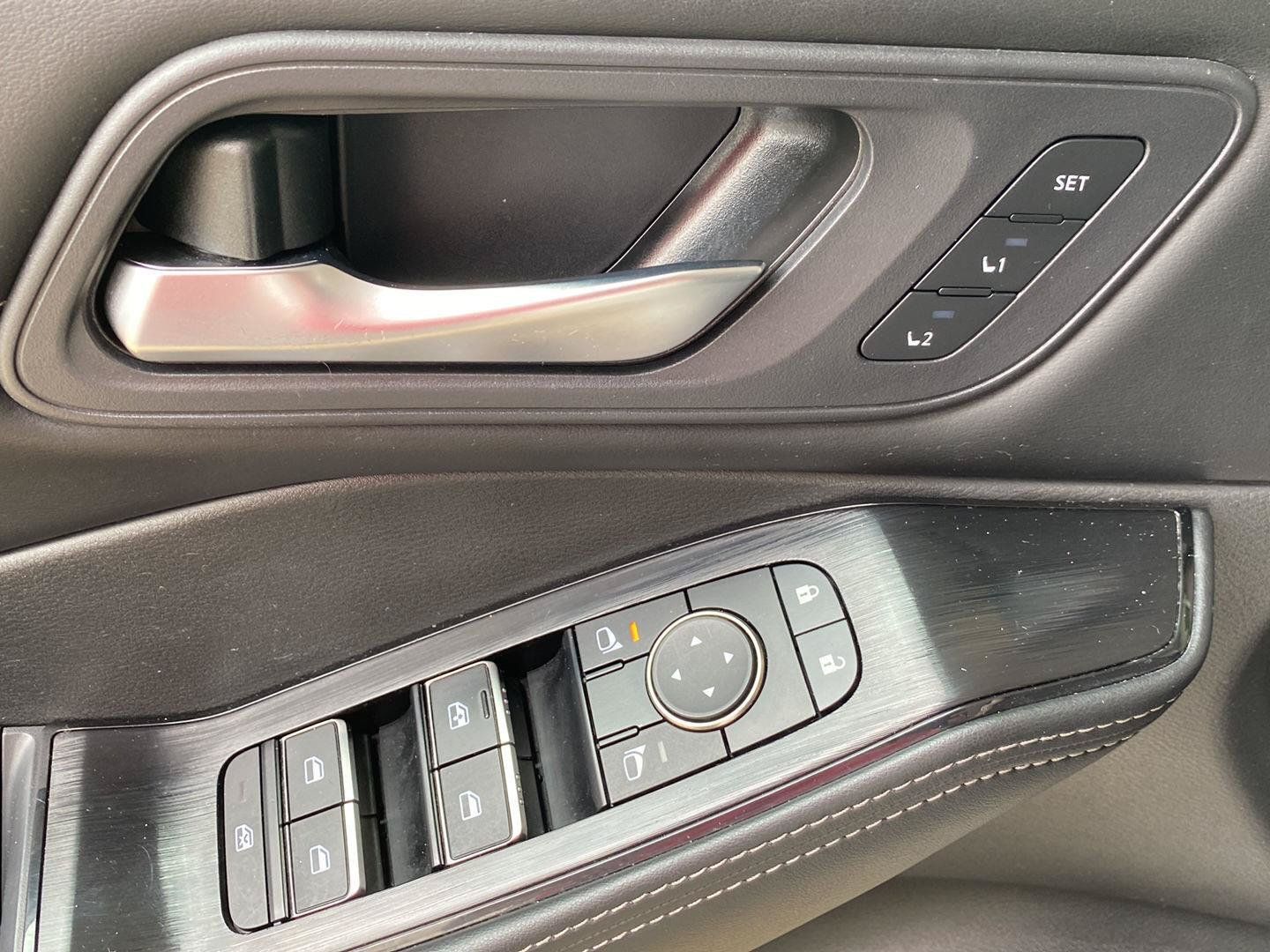 Certified 2023 Nissan Rogue SL w/ SL Premium Package AWD/4WD image 26