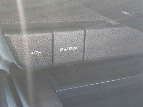 Certified 2022 Toyota Camry SE w/ Convenience Package FWD image 24