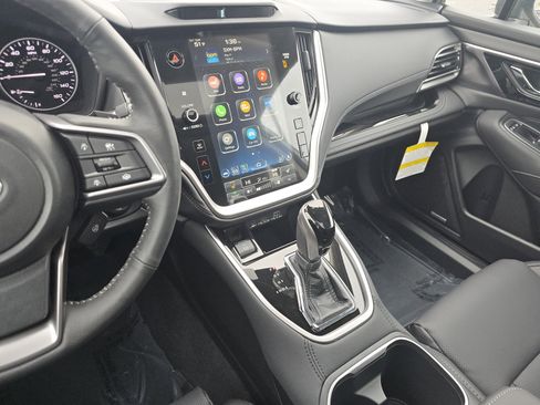 New 2025 Subaru Outback Limited image 24