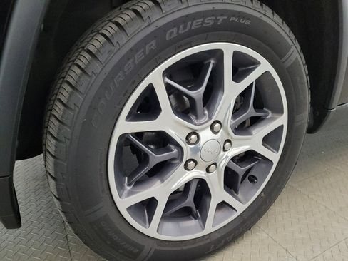Used 2019 Jeep Grand Cherokee Limited w/ Trailer Tow Group IV AWD/4WD image 31