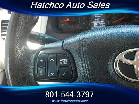 Used 2016 Toyota Sienna LE FWD image 15