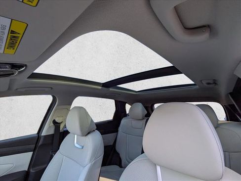 New 2026 Hyundai Tucson Limited FWD image 18