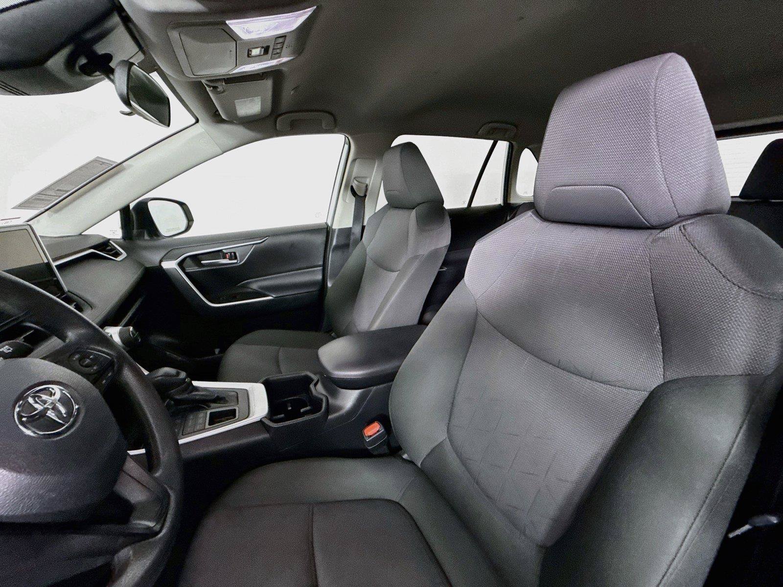 Certified 2025 Toyota RAV4 XLE AWD/4WD image 3