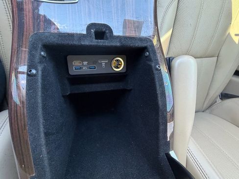 Used 2017 Land Rover Range Rover Supercharged image 22