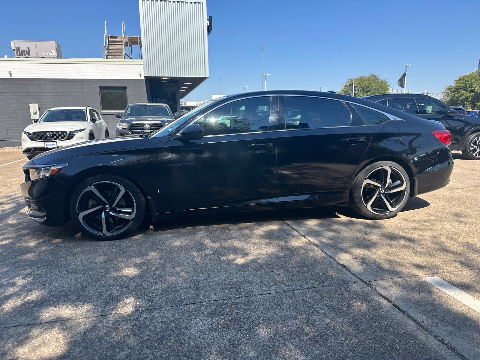 Used 2020 Honda Accord Sport image 4