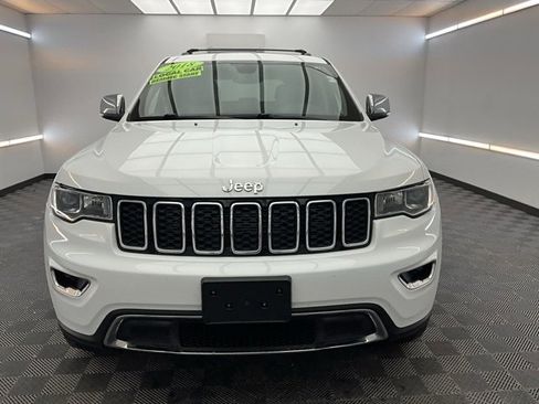 Used 2018 Jeep Grand Cherokee Limited image 2