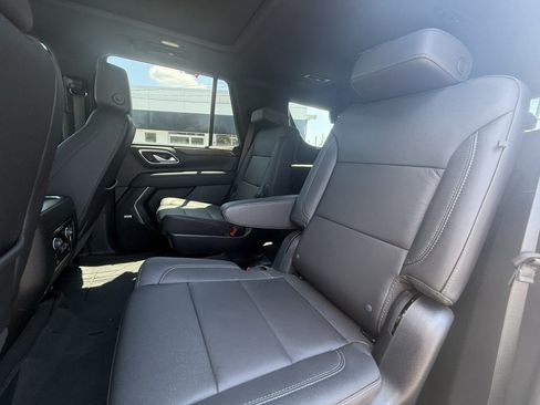 Used 2023 Chevrolet Tahoe LT w/ LT Signature Plus Package AWD/4WD image 23