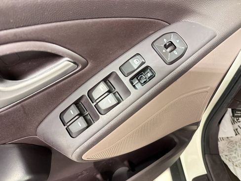 Used 2011 Hyundai Tucson GLS FWD image 21