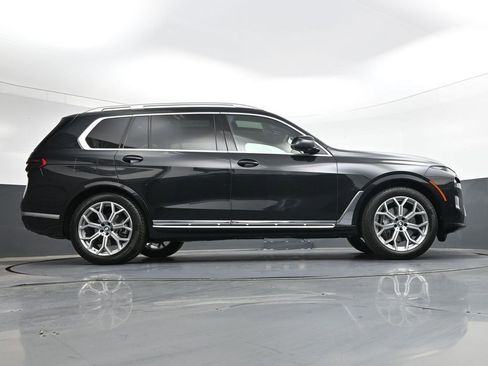 Used 2026 BMW X7 xDrive40i AWD/4WD image 32