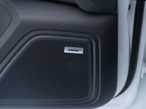 Certified 2026 Porsche Macan AWD/4WD image 23