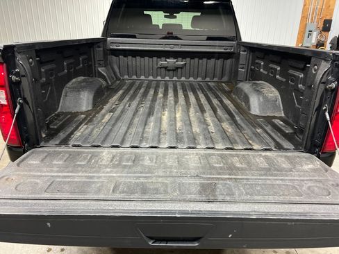 Certified 2022 Chevrolet Silverado 3500 LT w/ Convenience Package image 11