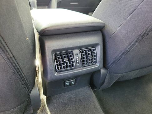 Used 2025 Toyota Camry LE image 12