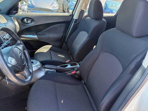 Used 2013 Nissan Juke S FWD image 16