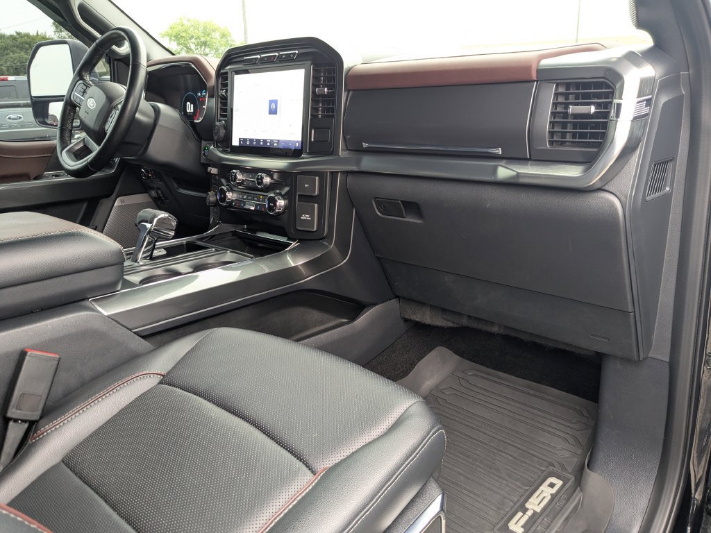 Used 2022 Ford F150 Lariat w/ Equipment Group 502A High AWD/4WD image 6