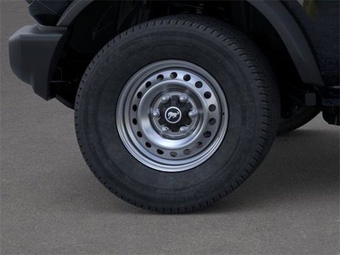 New 2025 Ford Bronco 4-Door image 21