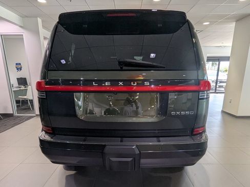 Used 2024 Lexus GX 550 w/ Cold Area Package AWD/4WD image 6
