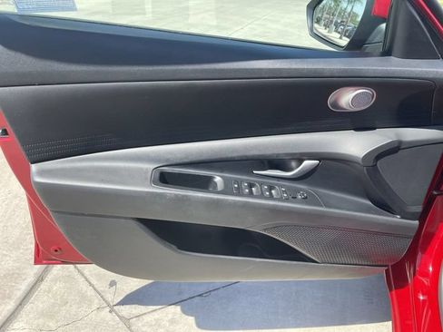 Used 2023 Hyundai Elantra SEL w/ Cargo Package FWD image 20