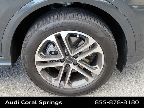 Certified 2025 Audi Q5 Premium w/ Convenience Package AWD/4WD image 19