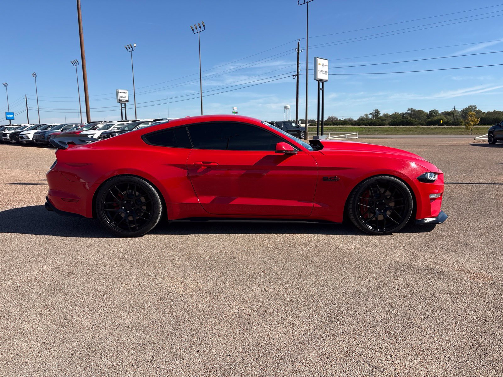 Used 2018 Ford Mustang GT Premium w/ GT Performance Package RWD image 7