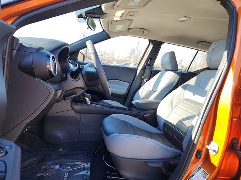 Certified 2024 Nissan Kicks SR w/ SR Premium Package image 14