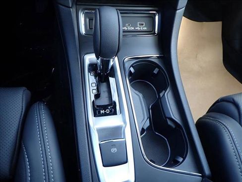 New 2025 Subaru Ascent Limited image 23