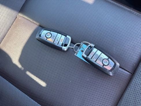 Used 2025 Ford Explorer Platinum w/ LUX Leather Package image 11