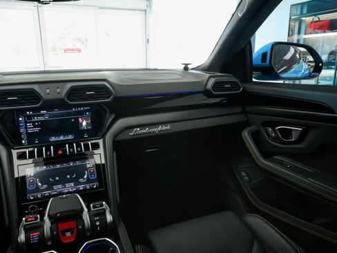 Used 2024 Lamborghini Urus S image 24