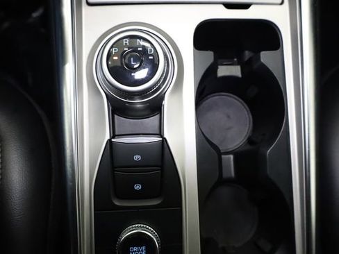 Used 2023 Ford Explorer Limited image 26