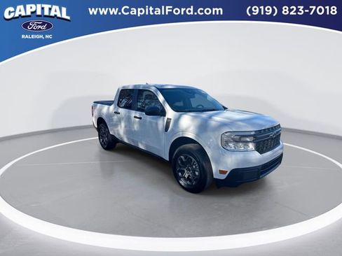 Certified 2024 Ford Maverick XLT image 2