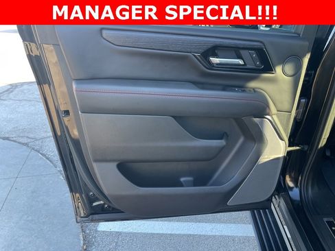 Certified 2025 GMC Yukon XL AT4 Ultimate image 33