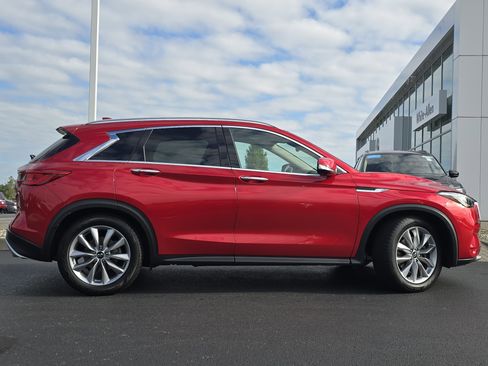 Used 2020 INFINITI QX50 Essential image 27