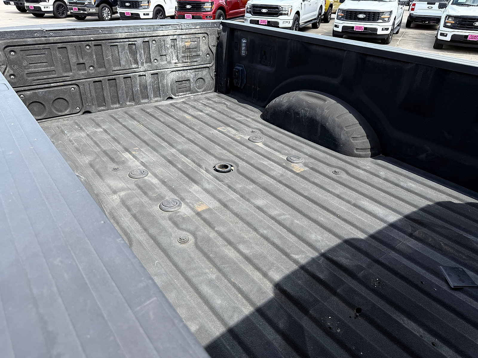 Used 2023 Ford F350 Lariat w/ Lariat Ultimate Package AWD/4WD image 16