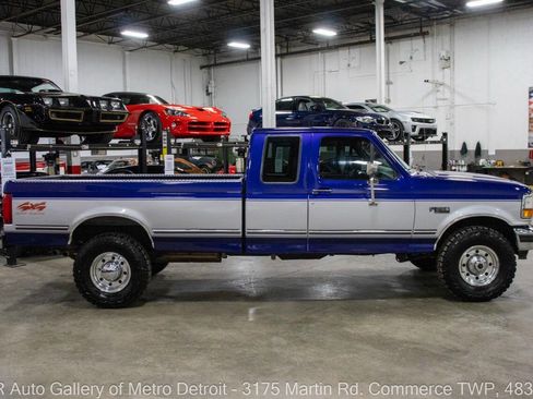 Used 1995 Ford F250 XLT image 8