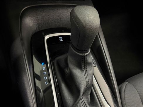 Used 2025 Toyota Corolla LE image 13