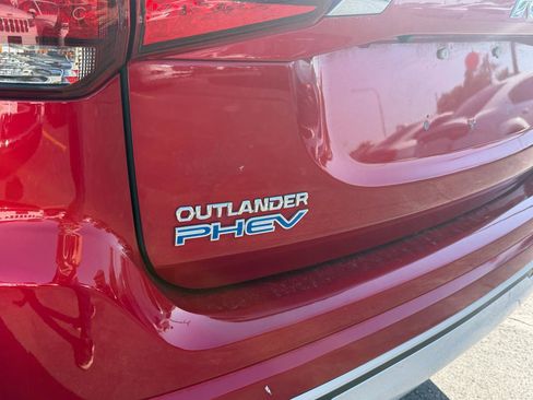 Used 2020 Mitsubishi Outlander SEL AWD/4WD image 6