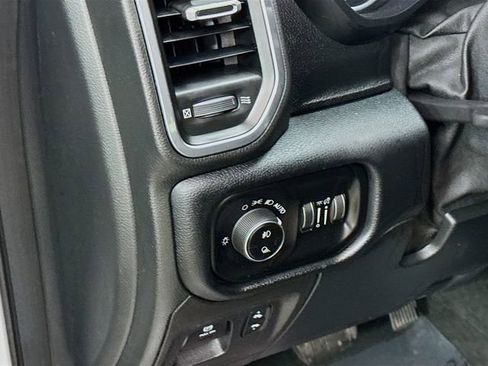 Used 2022 RAM 1500 Laramie w/ Sport Appearance Package image 10