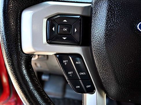 Used 2015 Ford F150 Lariat w/ Equipment Group 502A Luxury AWD/4WD image 25