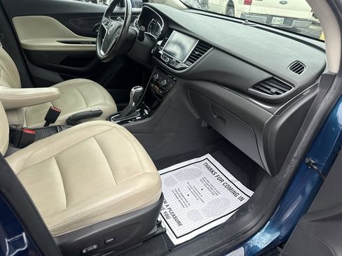Used 2019 Buick Encore Essence w/ Safety Package II AWD/4WD image 38