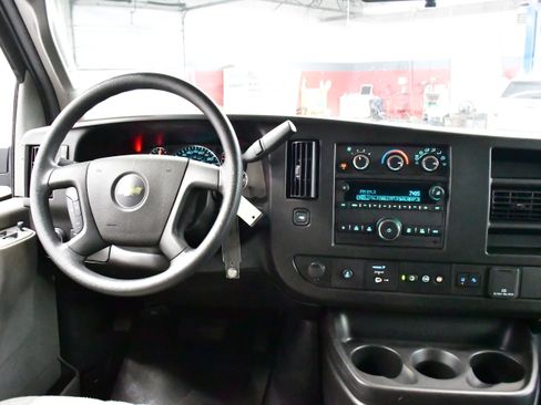 Used 2023 Chevrolet Express 3500 LS image 20