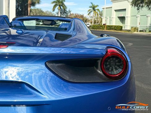 Used 2018 Ferrari 488 Spider image 52