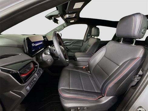 Used 2025 Chevrolet Silverado EV RST image 16