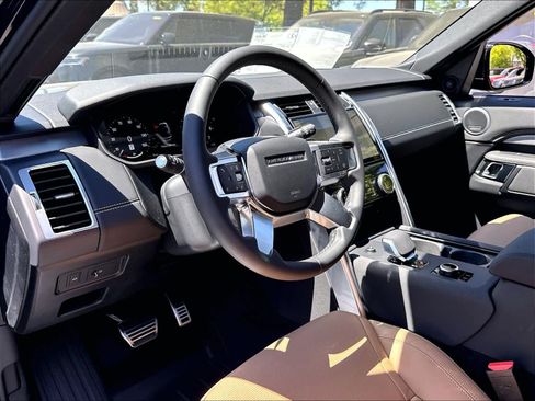 New 2026 Land Rover Discovery Dynamic SE AWD/4WD image 8