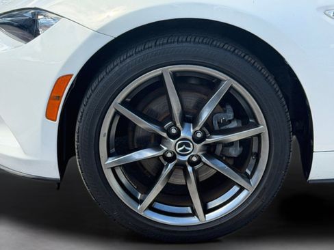 Used 2016 MAZDA MX-5 Miata Grand Touring RWD image 42