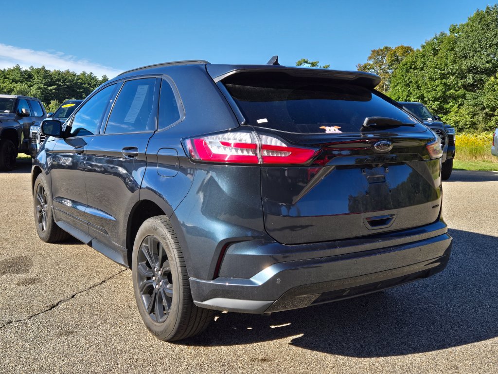 Used 2023 Ford Edge SE w/ Black Appearance Package AWD/4WD image 3