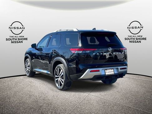 Certified 2025 Nissan Pathfinder Platinum AWD/4WD image 8