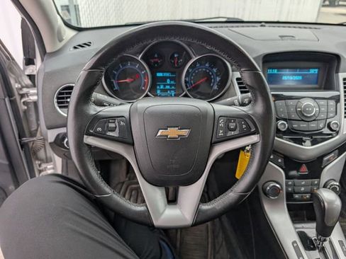 Used 2013 Chevrolet Cruze LT FWD image 8