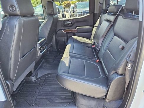 Used 2022 GMC Sierra 1500 SLT w/ SLT Premium Plus Package AWD/4WD image 21